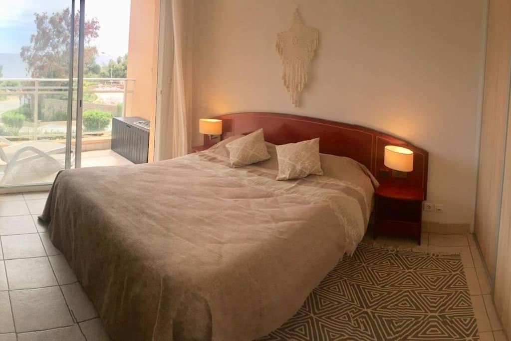 F2 Vue Mer Dans Residence Avec Piscine Ajaccio  Extérieur photo