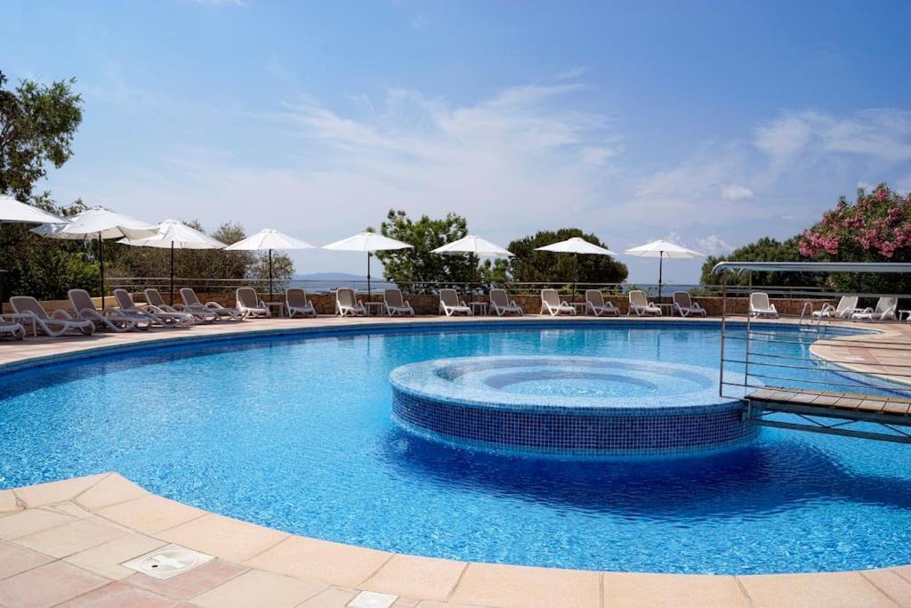 F2 Vue Mer Dans Residence Avec Piscine Ajaccio  Extérieur photo